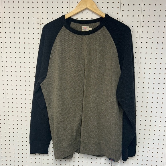Faherty Black and Gray Crewneck - Picture 1 of 5